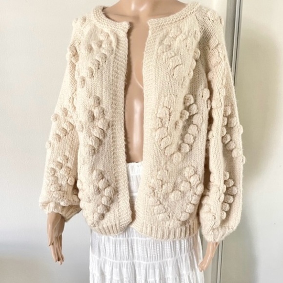 Anthropologie Style Chunky Pom Pom Heart Cardigan Sweater Puffs Size M Cream - Picture 4 of 11